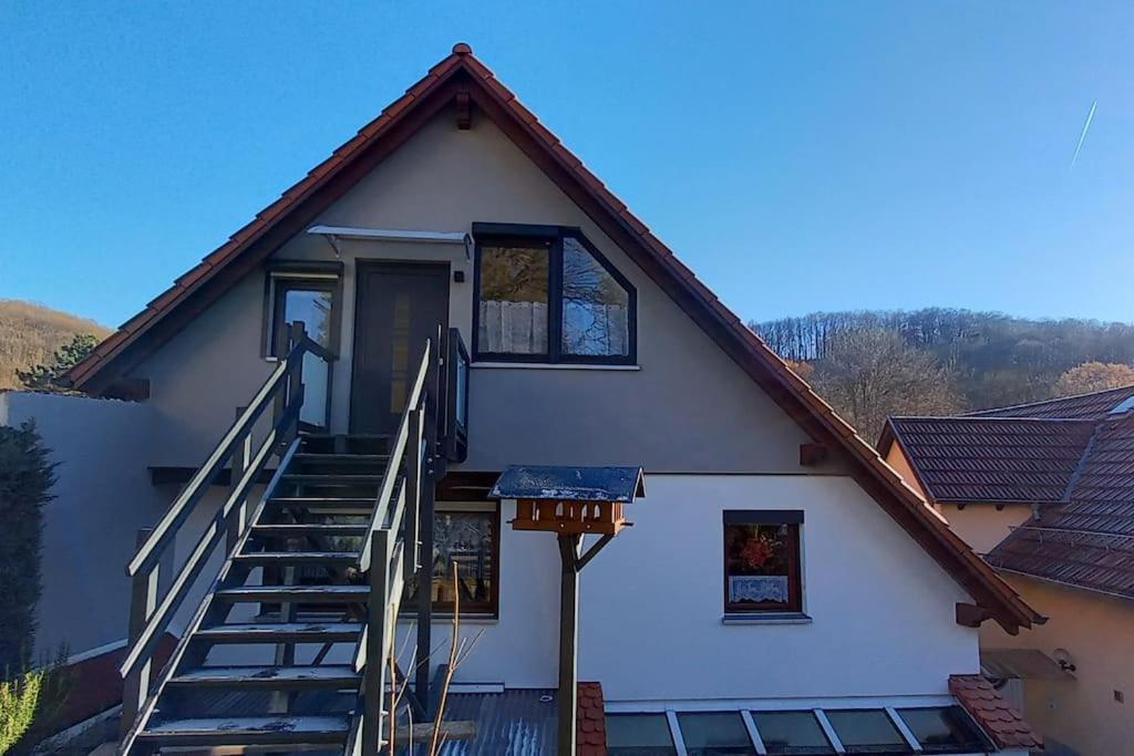 Kleine, Gemuetliche Dachgeschosswohnung Laudenbach  Esterno foto